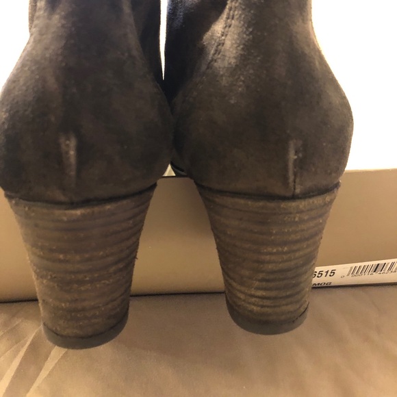 Italian Key Boots - Picture 5 of 6